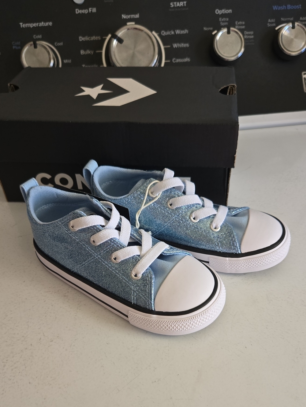 NEW Toddler Girl's Glitter Blue Slip-on Converse Shoes - 9